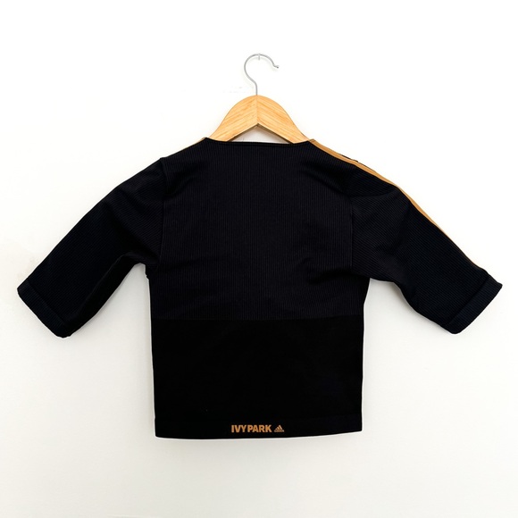 NWT Ivy Park Circular Knit Crop Top - Picture 6 of 6